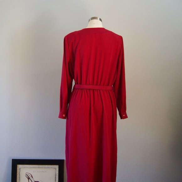 Vintage Petites Exclusively For Brownstone Studio New York Dress with Belt - Picture 7 of 8